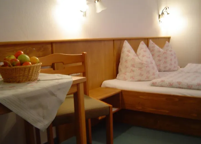 福克斯膳食酒店 *